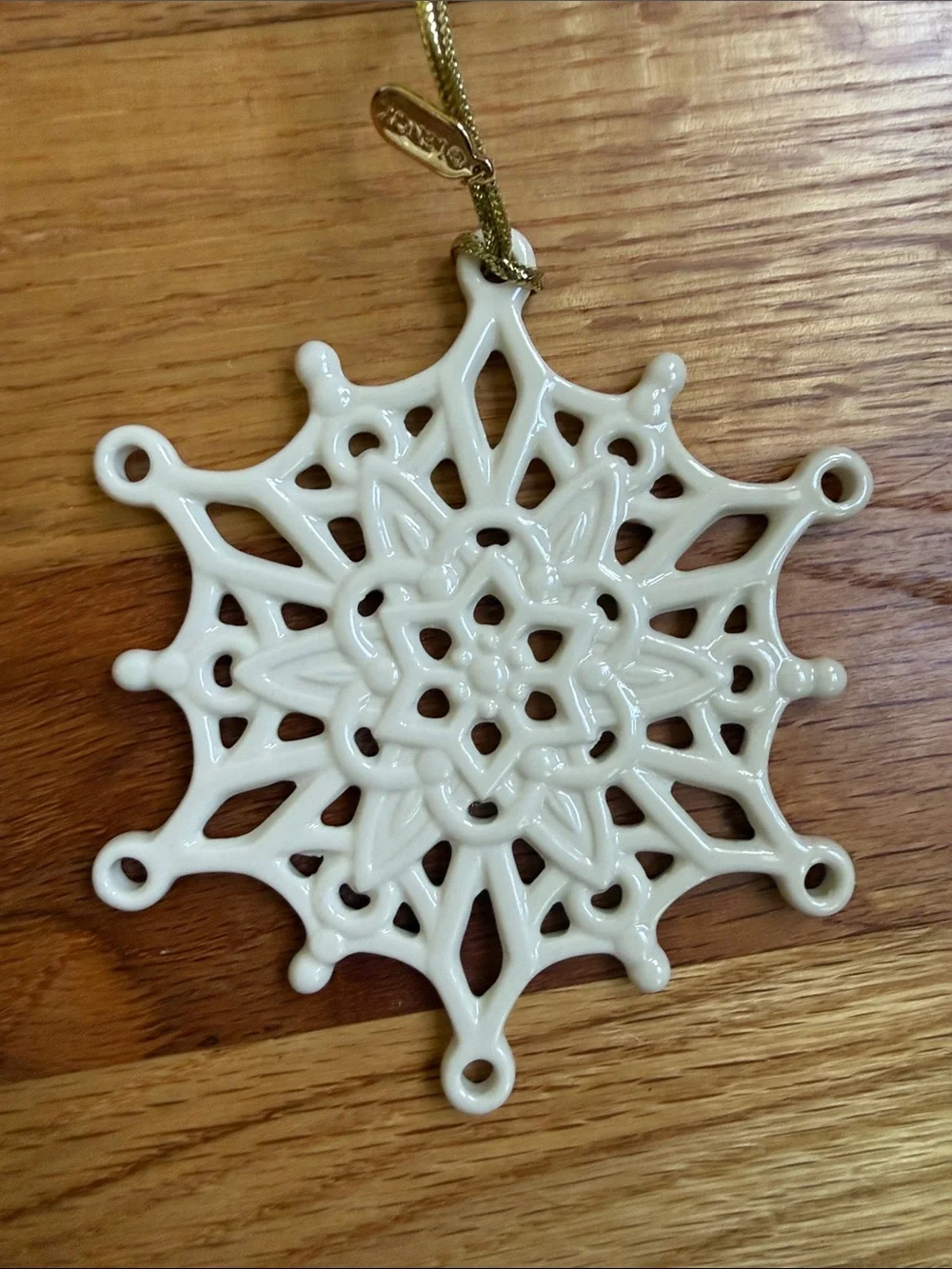Lenox white snowflake